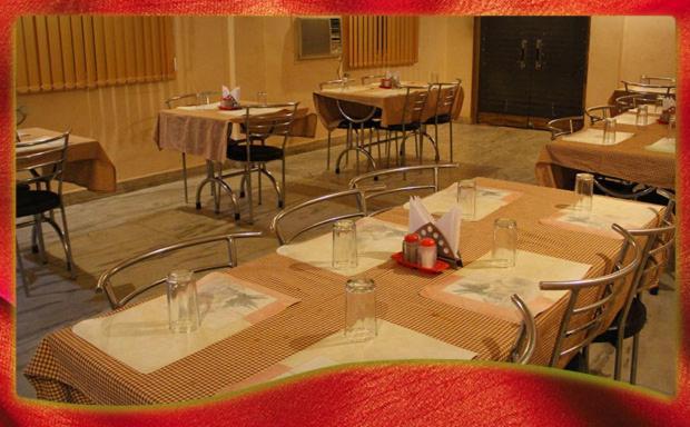 Haridaspur Hotel Mid East المظهر الخارجي الصورة