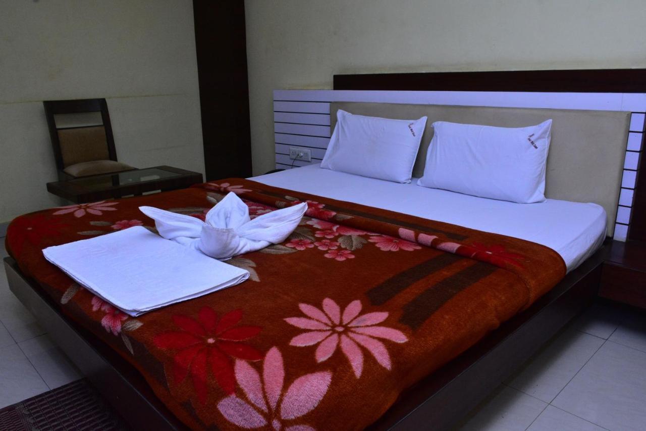 Haridaspur Hotel Mid East المظهر الخارجي الصورة